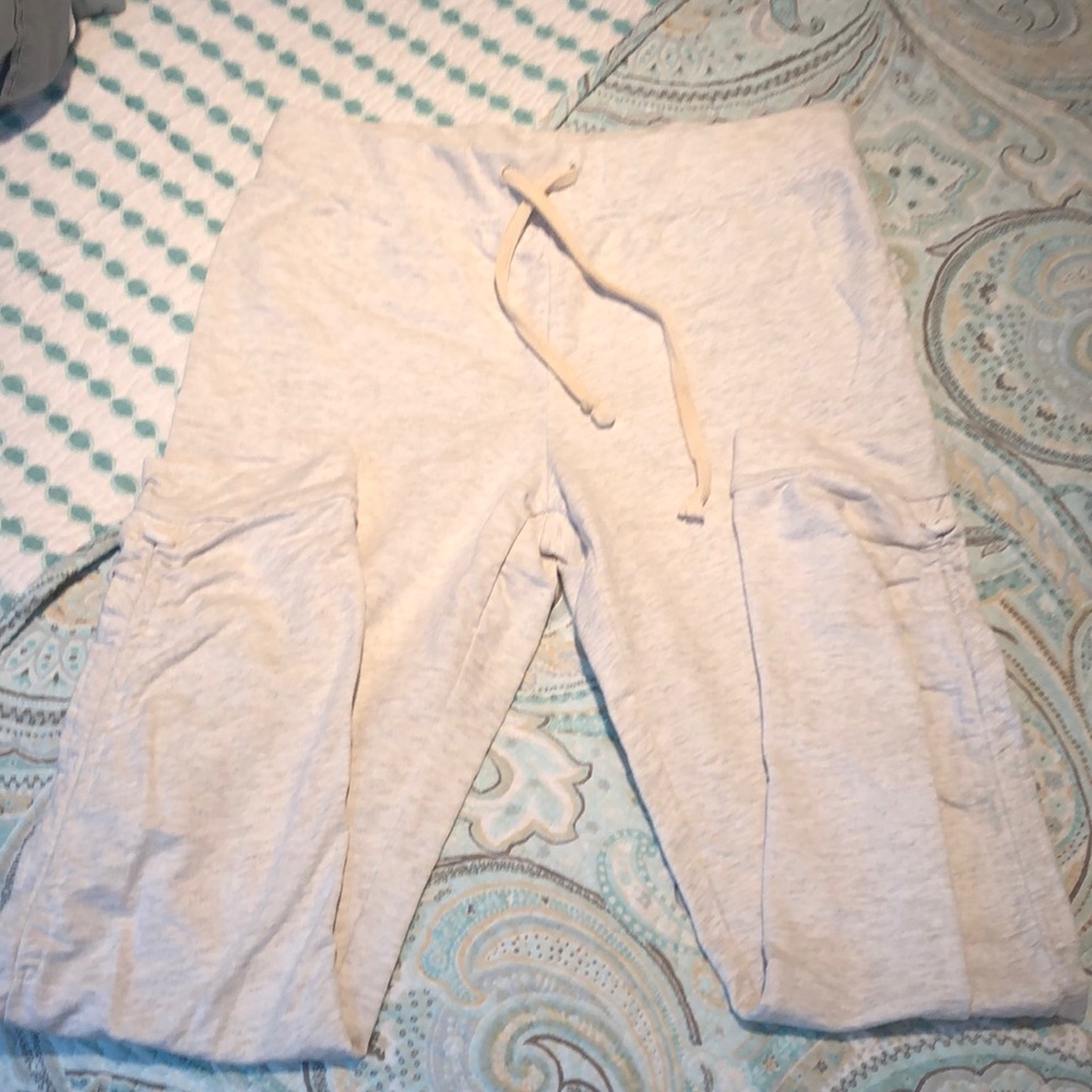 Hem & Thread Heather Gray Sweatpants, Small, EUC